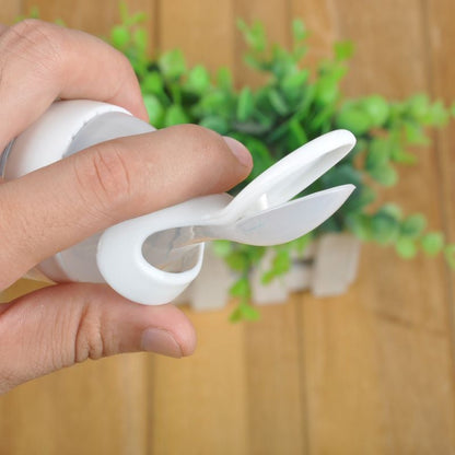 Biberon avec cuillère pour nouveau-né | EasyBottle™ - Bébé startup